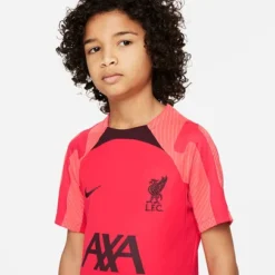 Nike Liverpool Strike Top Kinder 2022-2023 7 Nike Liverpool Strike Top Kinder 2022-2023 -shop.fupa.net shop 129379 2