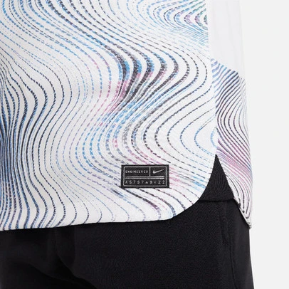 Nike Liverpool Auswärtstrikot Kinder 2022/2023 10 Nike Liverpool Auswärtstrikot Kinder 2022/2023 – Bild 8