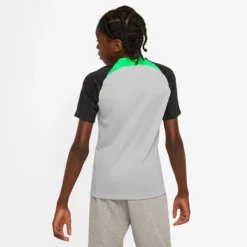 Nike Liverpool Strike Top Kinder 2023/2024 -shop.fupa.net shop 160921 2